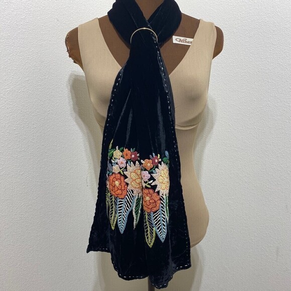Unbranded Lined Velours Black Floral French Knots Embroidered Scarf 10.5"X60" - Picture 4 of 9
